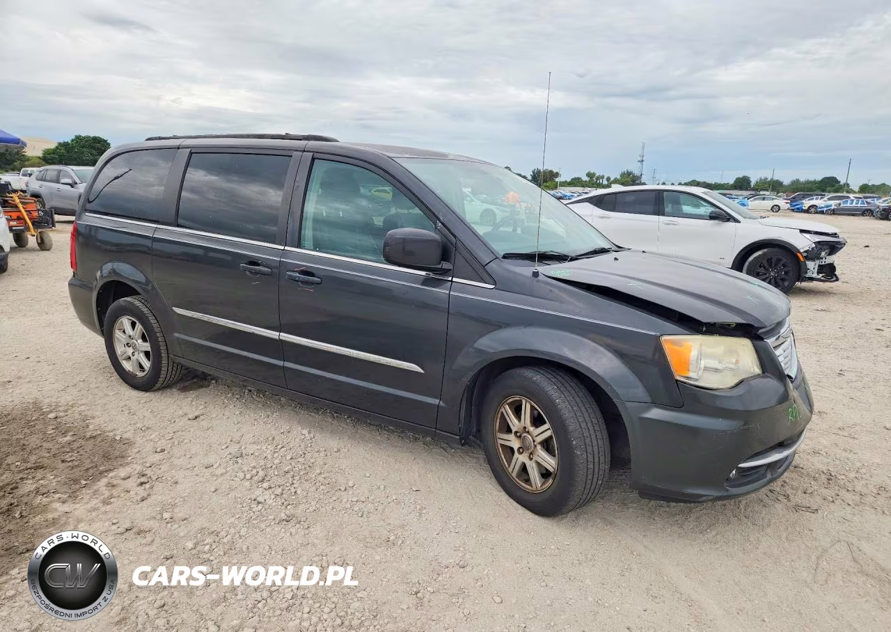 2012 Chrysler Town & Country Touring VIN:2C4RC1BG7CR353120 - 4