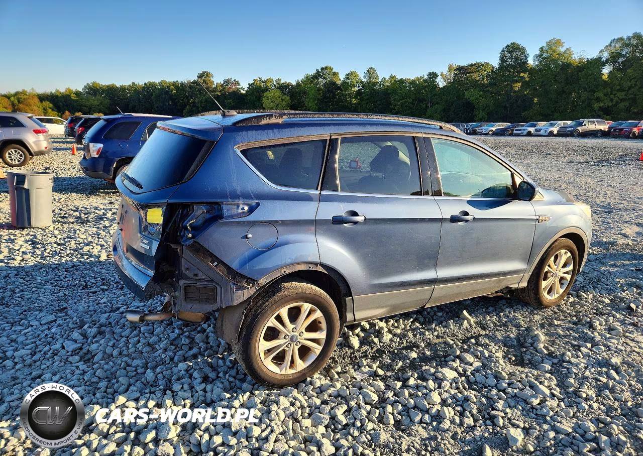 2018 Ford Escape Se VIN:1FMCU0GD8JUA36762 - 3