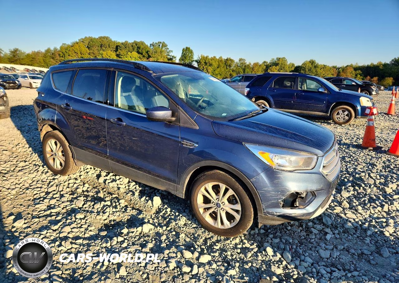 2018 Ford Escape Se VIN:1FMCU0GD8JUA36762 - 4