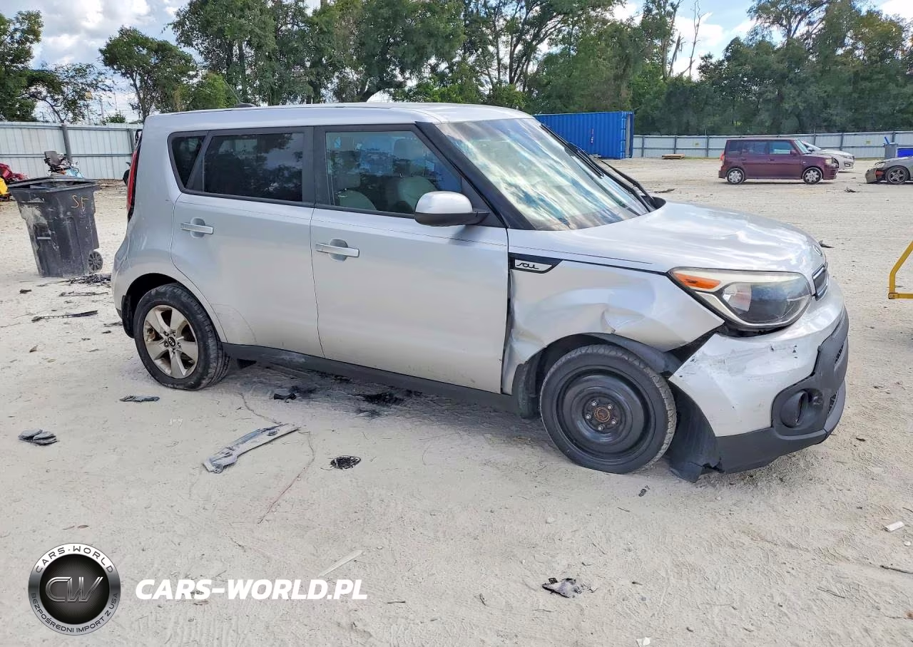 2017 Kia Soul Base VIN:KNDJN2A27H7465122 - 4