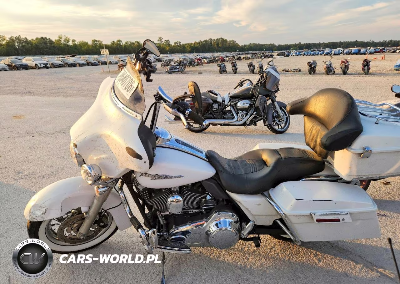 2008 Harley-Davidson Flhx VIN:1HD1KB41X8Y637986 - 3