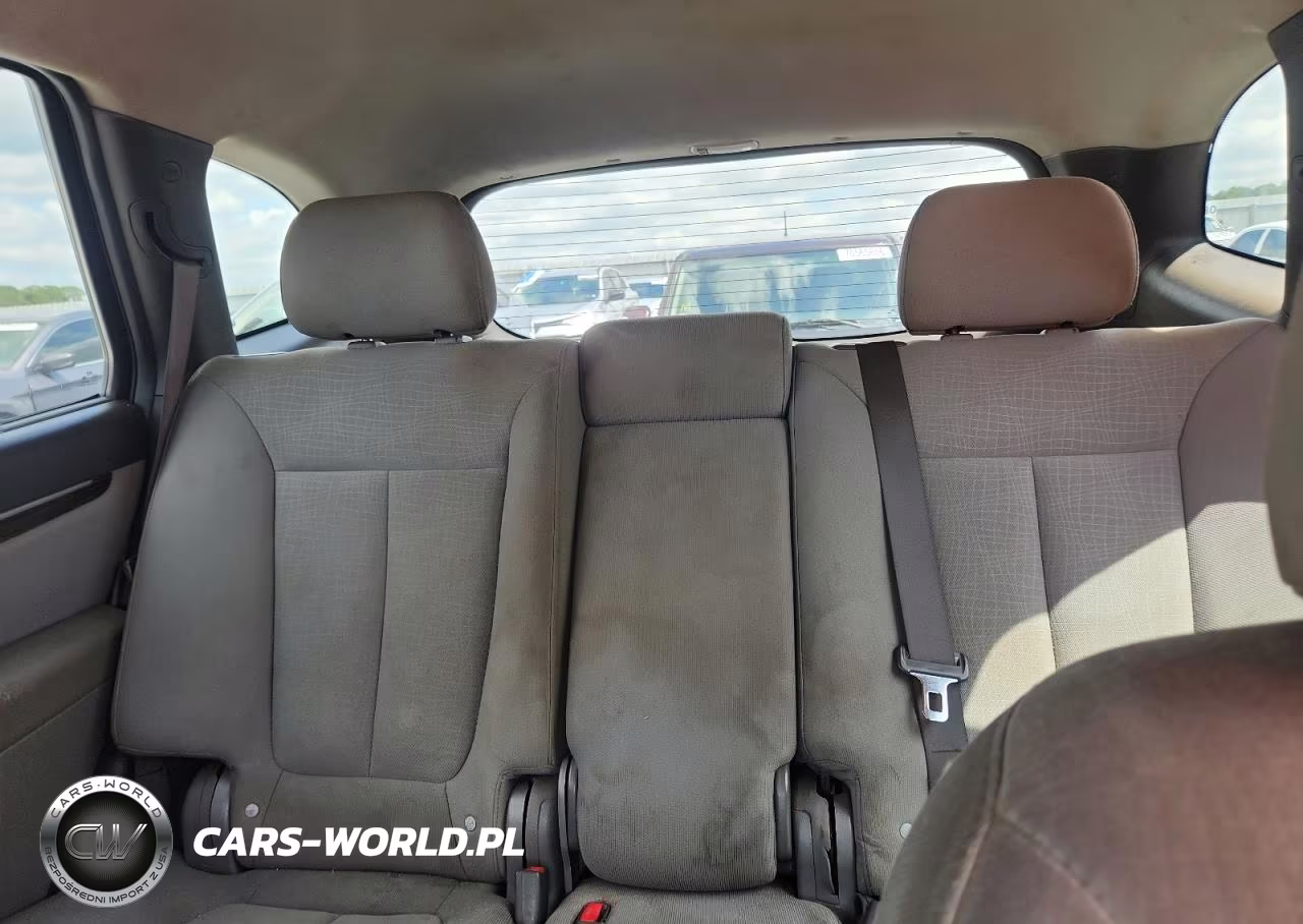 2011 Hyundai Santa Fe Gls VIN:5XYZG3AB8BG064031 - 10