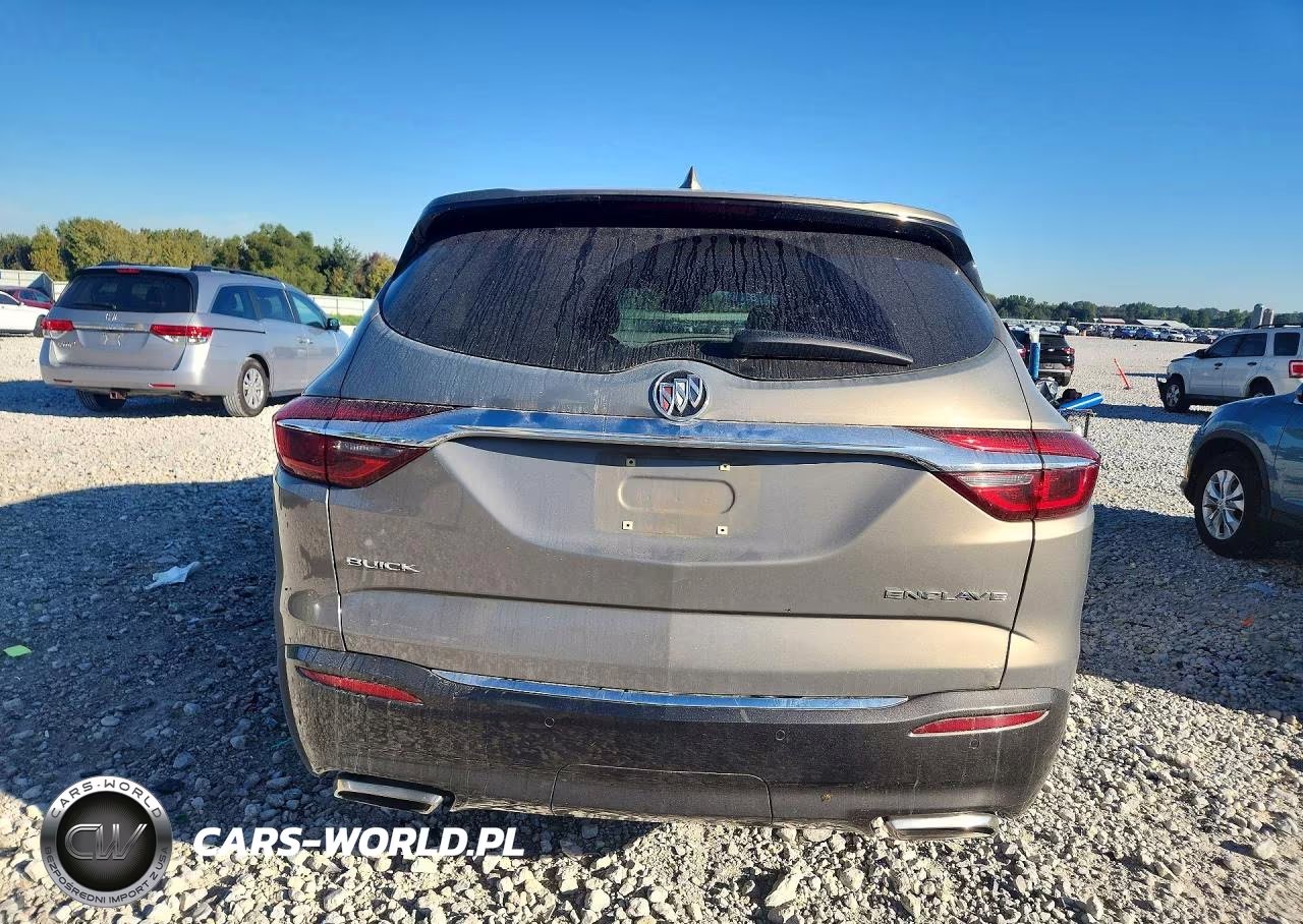 2018 Buick Enclave Essence VIN:5GAERBKW4JJ278471 - 6