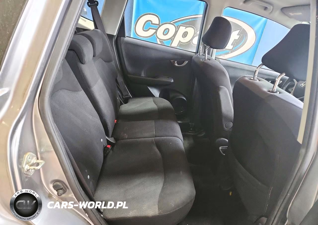2009 Honda Fit Sport VIN:JHMGE88469S008674 - 10