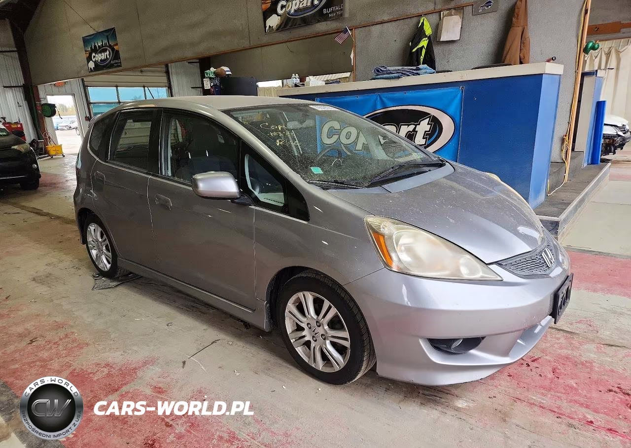 2009 Honda Fit Sport VIN:JHMGE88469S008674 - 4