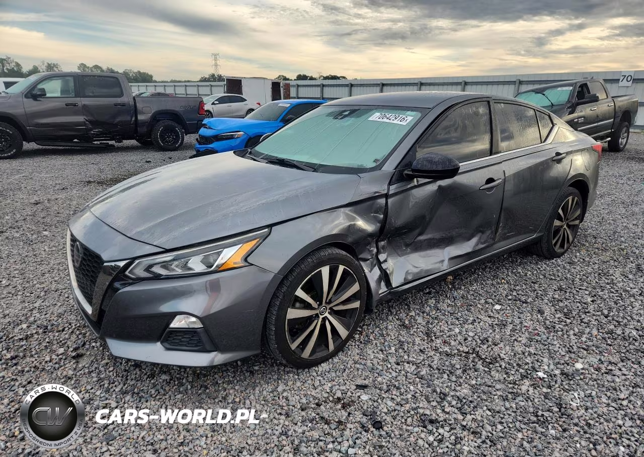 2020 Nissan Altima Sr