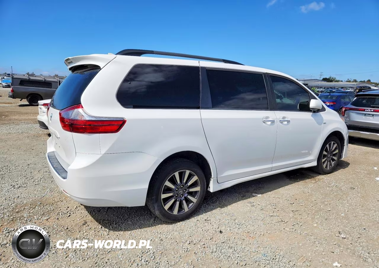 2020 Toyota Sienna E Grade VIN:5TDJZ3DC2LS240409 - 3