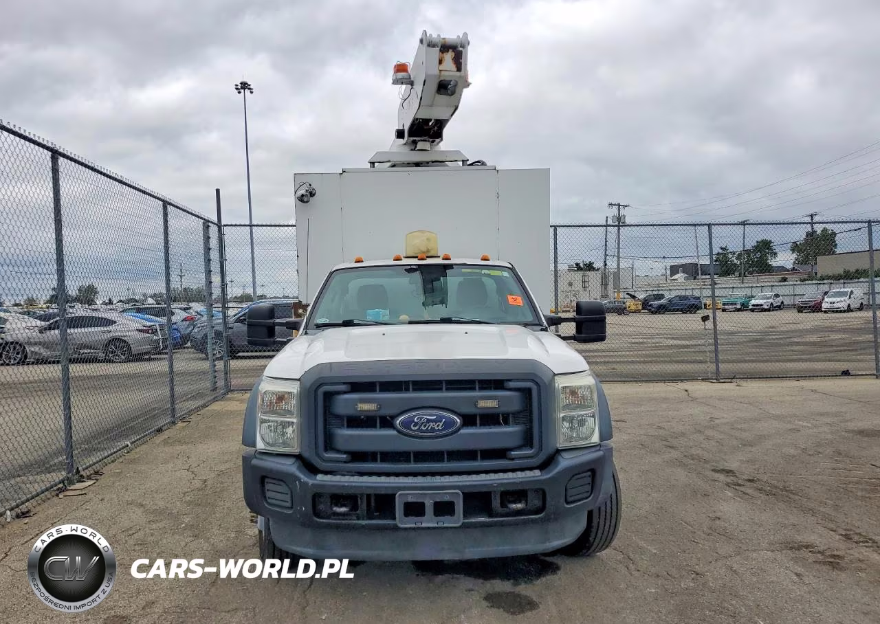 2013 Ford F550 Super Duty Bucket Truck VIN:1FDUF5GTXDEA62555 - 5