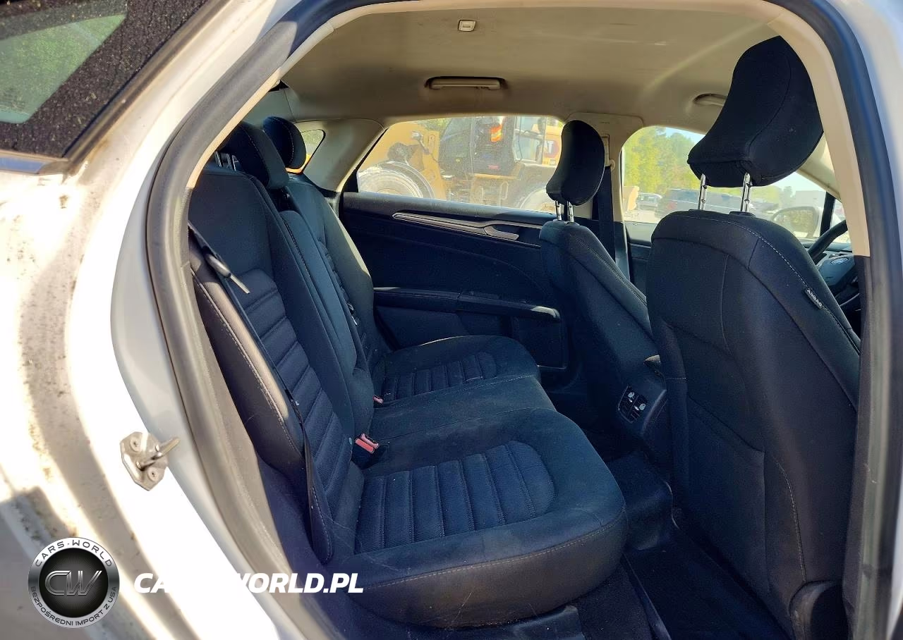 2018 Ford Fusion Se VIN:3FA6P0HD7JR238240 - 10