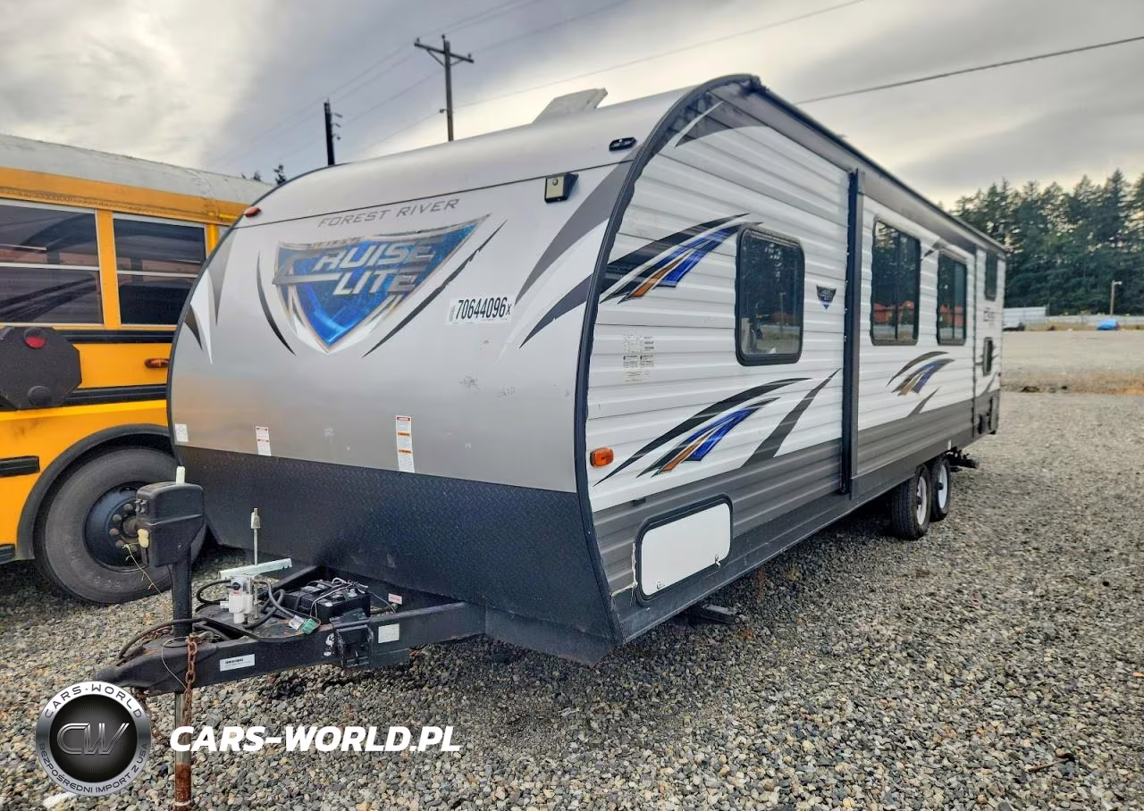 2017 Salem By Forest Rive Trailers VIN:4X4TSMB26HT111542 - 2