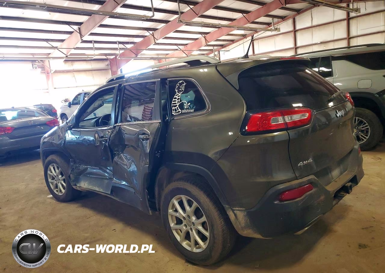 2015 Jeep Cherokee Latitude VIN:1C4PJMCS8FW624540 - 2