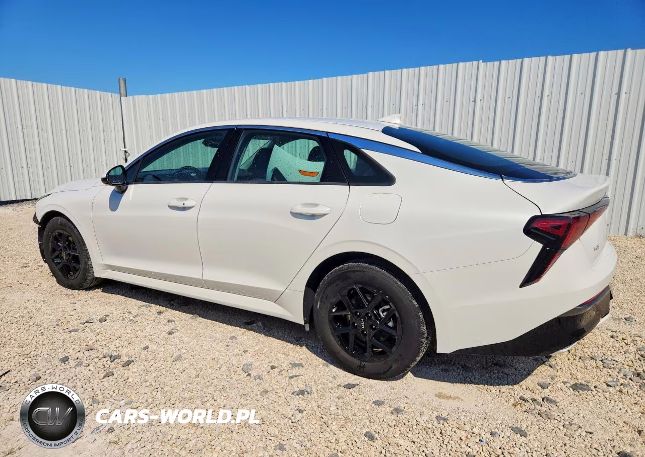 2026 Kia K5 Lxs VIN:KNAG24J73T5449057 - 2