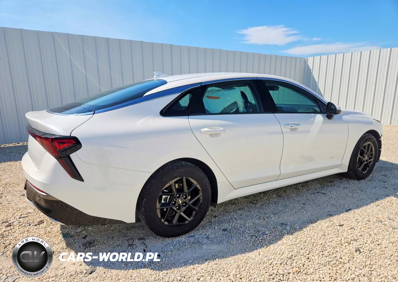 2026 Kia K5 Lxs VIN:KNAG24J73T5449057 - 3