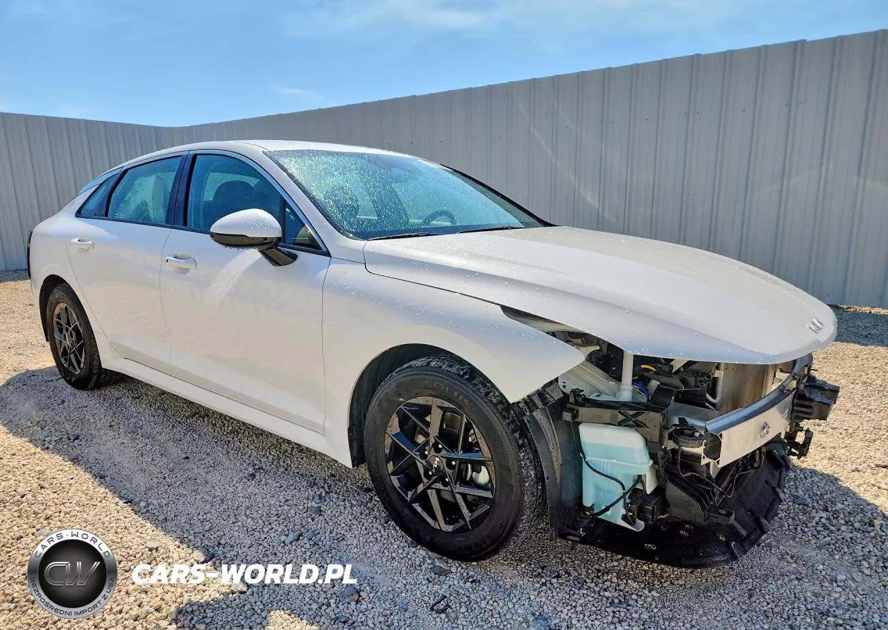 2026 Kia K5 Lxs VIN:KNAG24J73T5449057 - 4