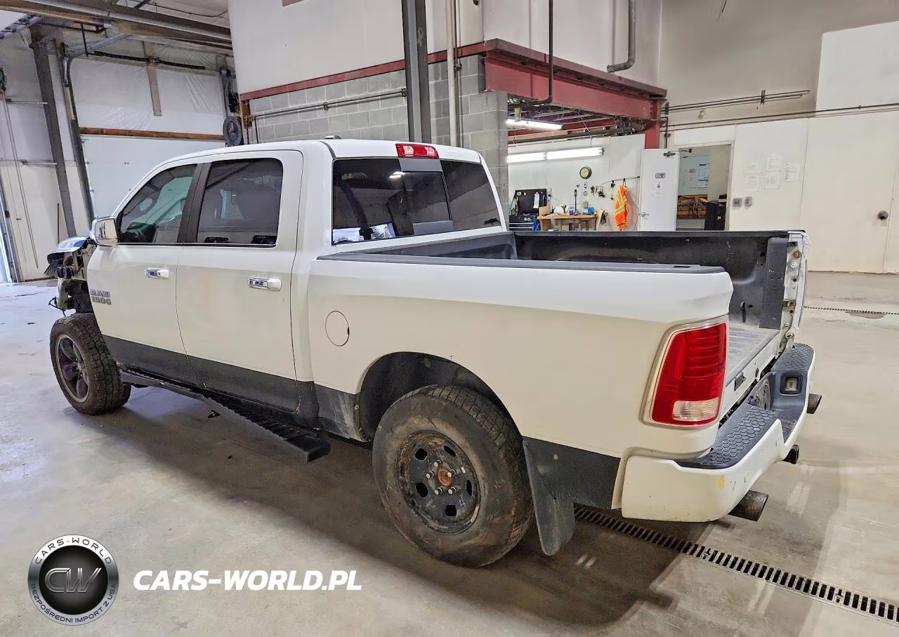 2015 Ram 1500 Longhorn VIN:1C6RR7PM2FS724193 - 2