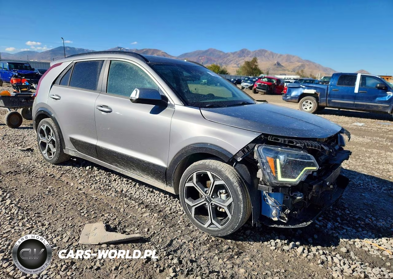 2023 Kia Niro Ex VIN:KNDCR3LE5P5049123 - 4