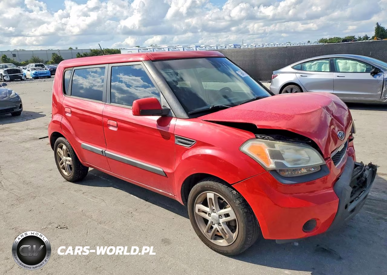 2010 Kia Soul + VIN:KNDJT2A2XA7108335 - 4