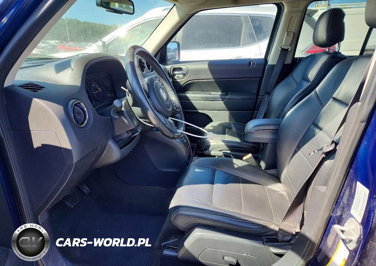 2016 Jeep Patriot Latitude VIN:1C4NJPFA0GD809982 - 7