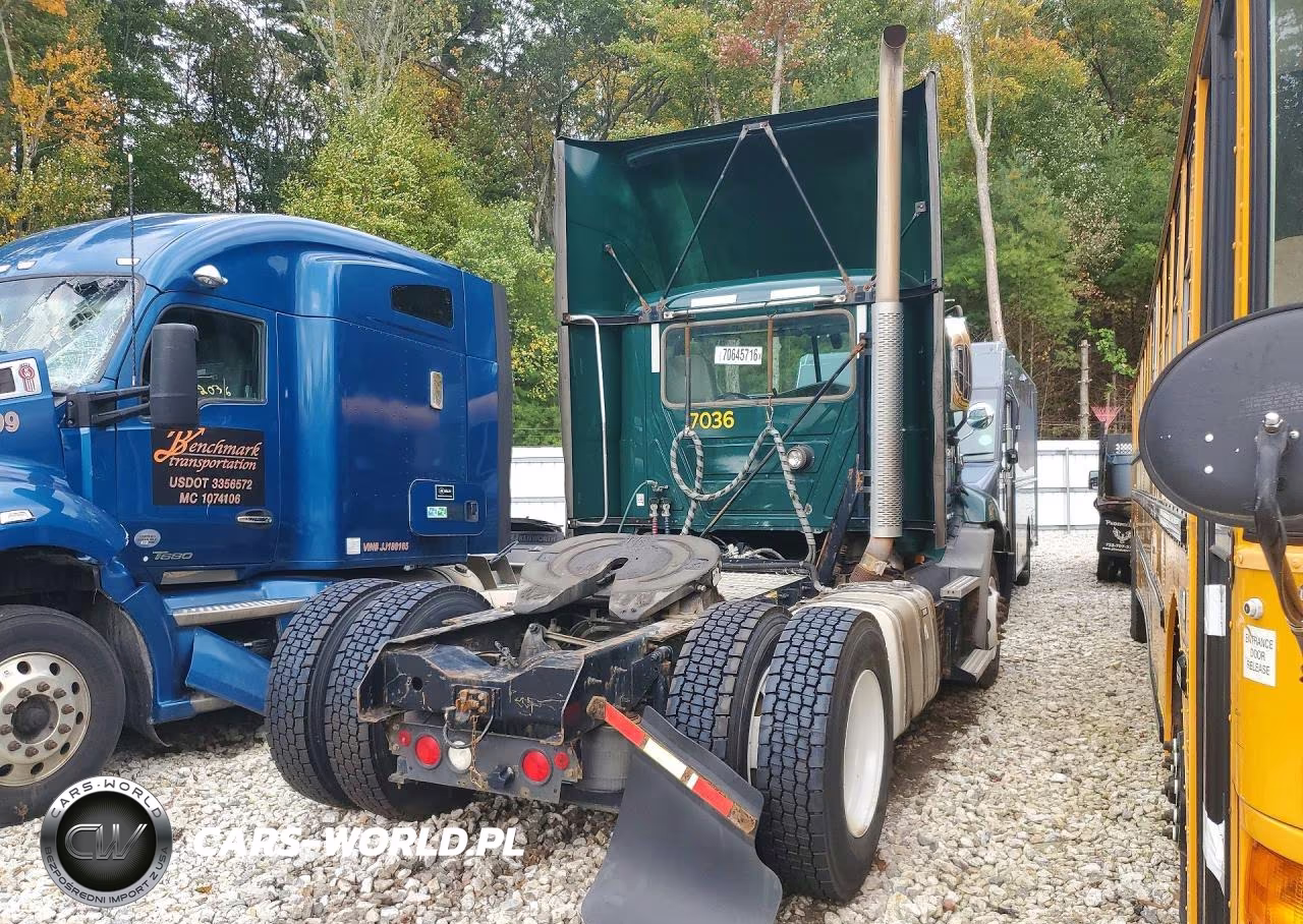 2018 Mack 600 Cxu600 VIN:1M1AW01X2JM010666 - 3