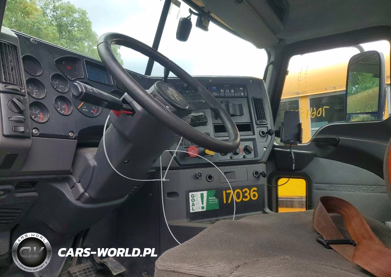 2018 Mack 600 Cxu600 VIN:1M1AW01X2JM010666 - 8