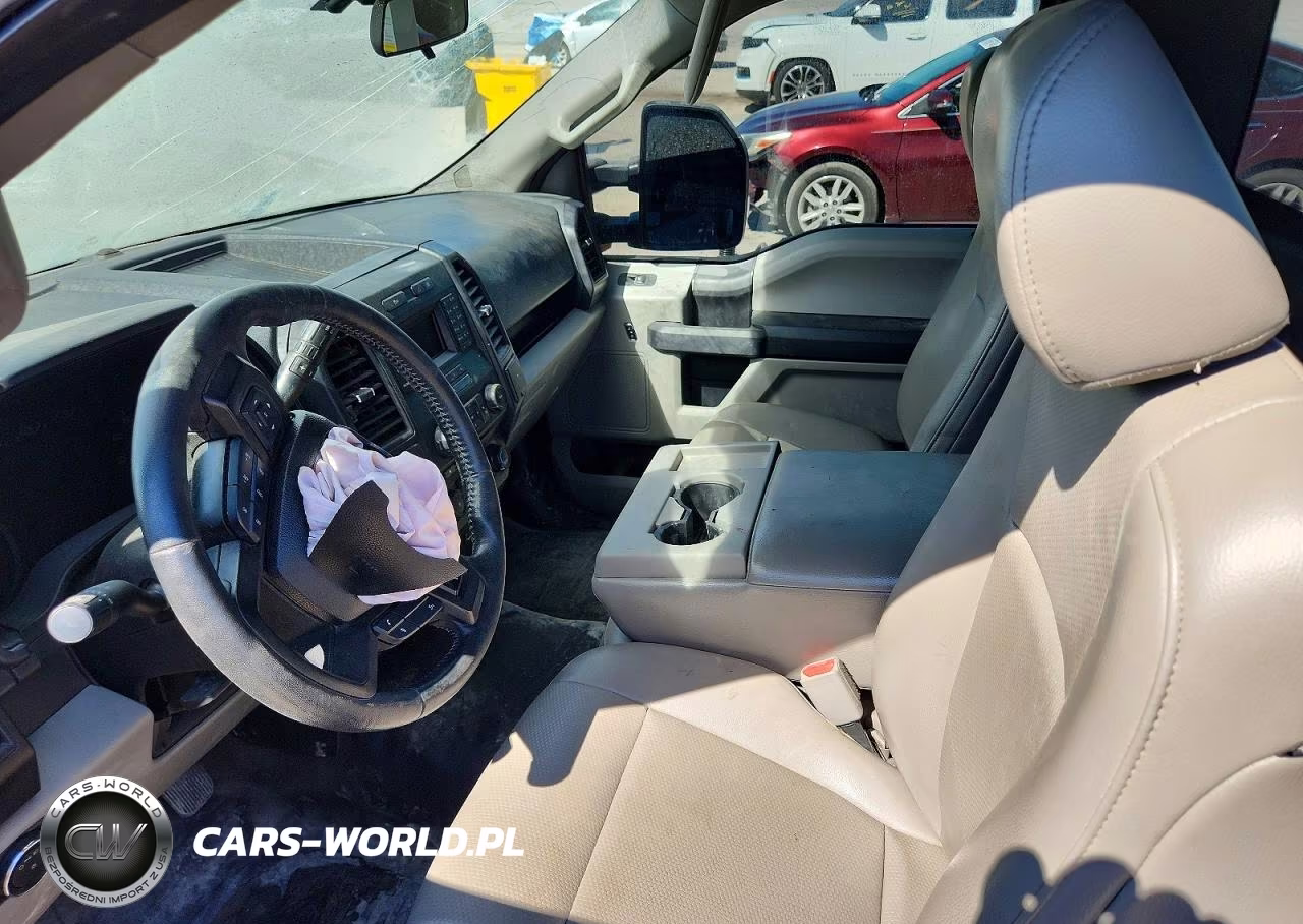 2017 Ford F150 VIN:1FTMF1CP7HFC37821 - 8