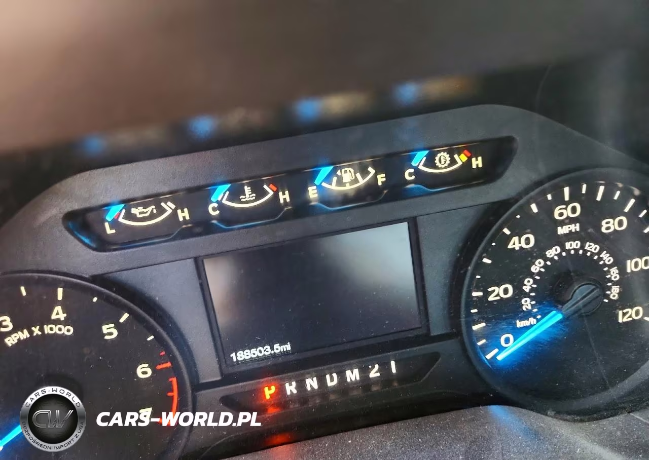 2017 Ford F150 VIN:1FTMF1CP7HFC37821 - 9