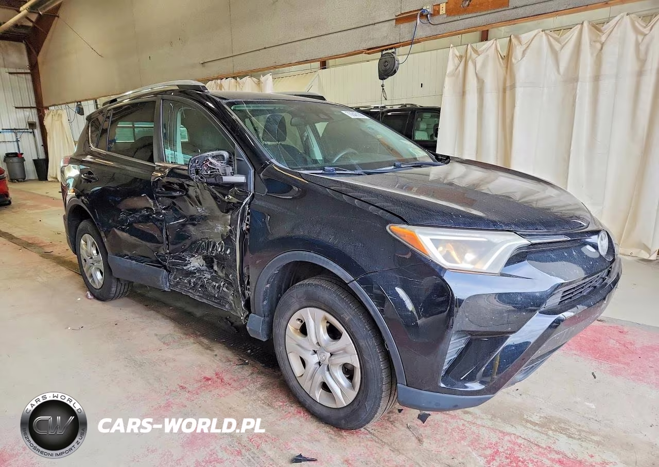 2017 Toyota Rav4 Le VIN:2T3BFREV5HW582569 - 4