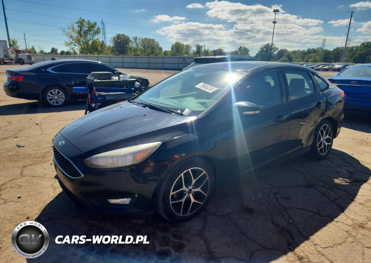 2017 Ford Focus Sel VIN:1FADP3H28HL295210 - 1