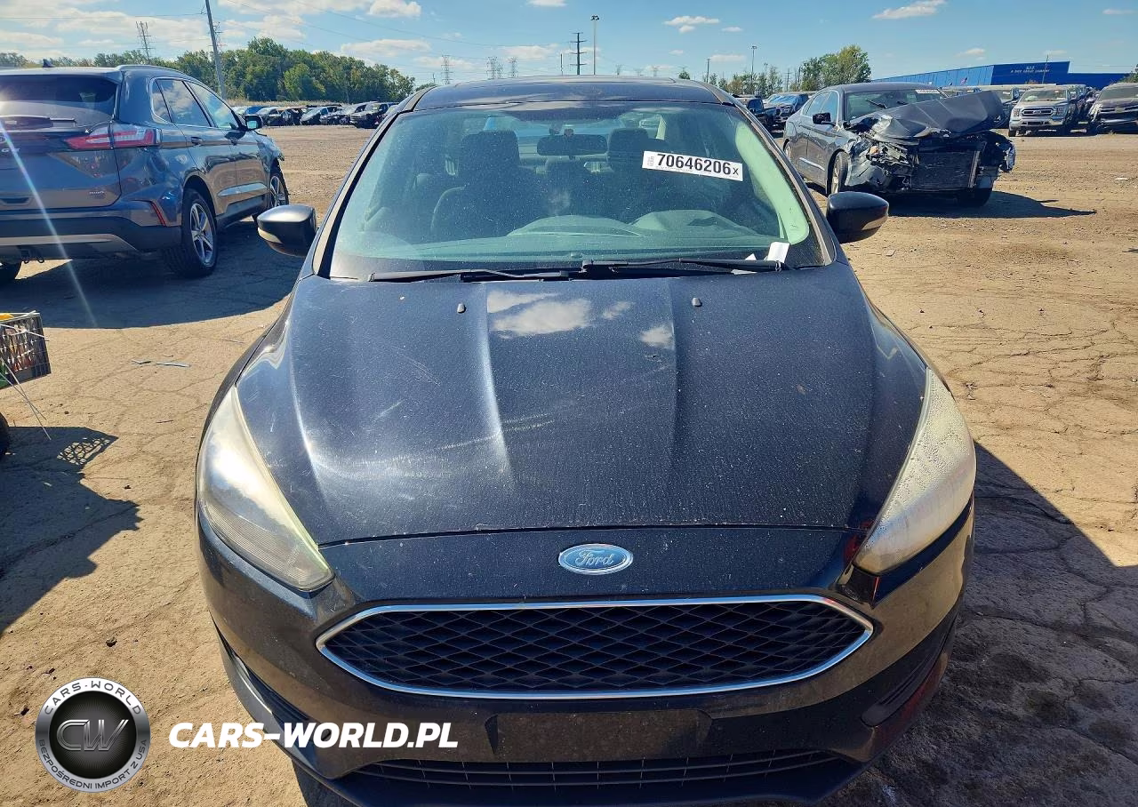 2017 Ford Focus Sel VIN:1FADP3H28HL295210 - 5