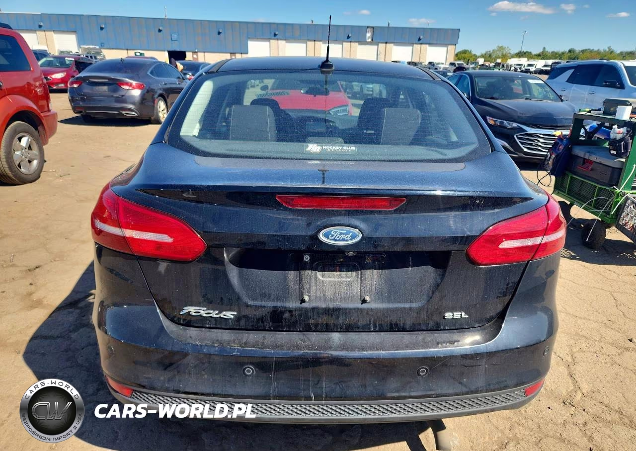 2017 Ford Focus Sel VIN:1FADP3H28HL295210 - 6