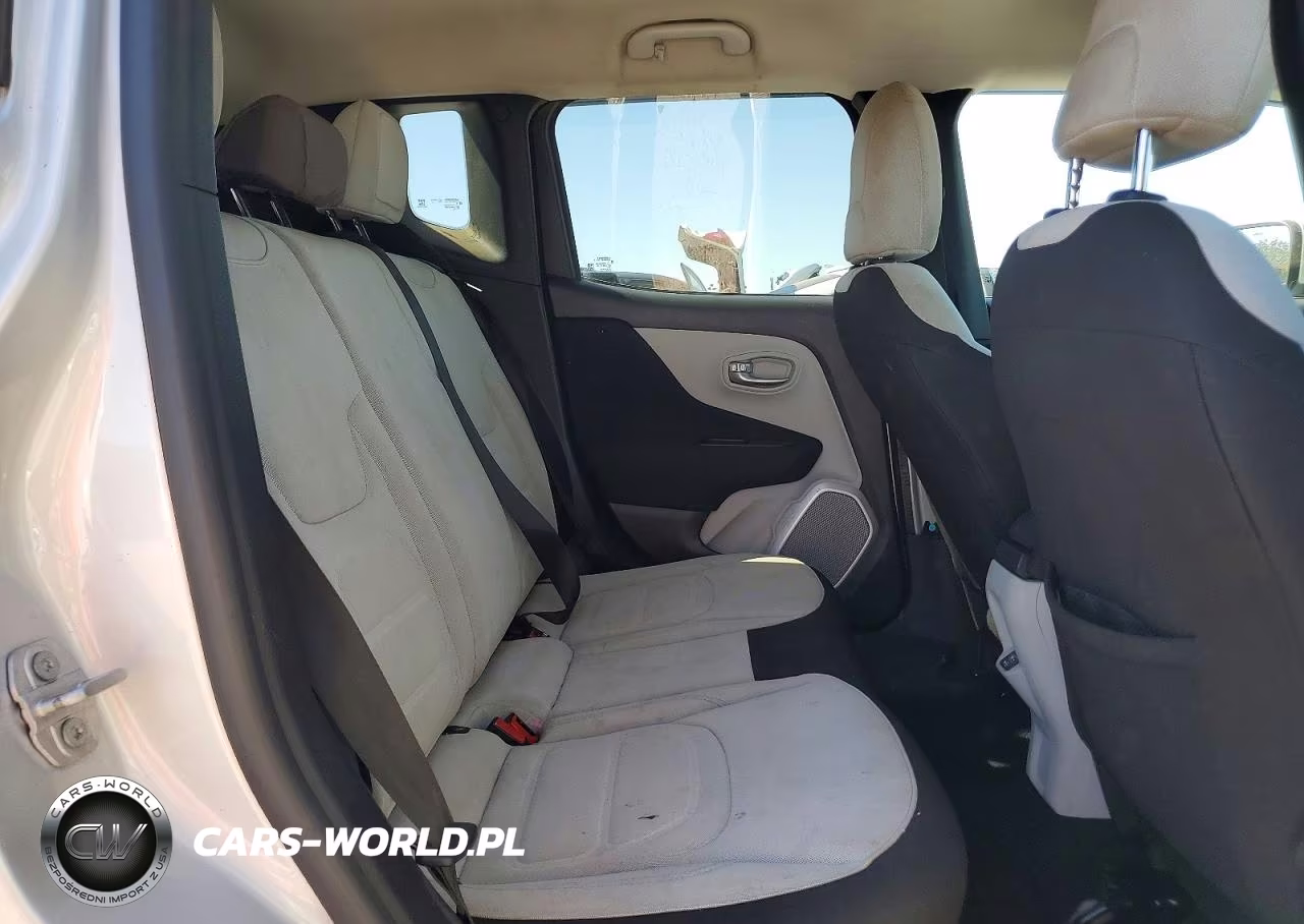 2018 Jeep Renegade Latitude VIN:ZACCJABB1JPH84361 - 11