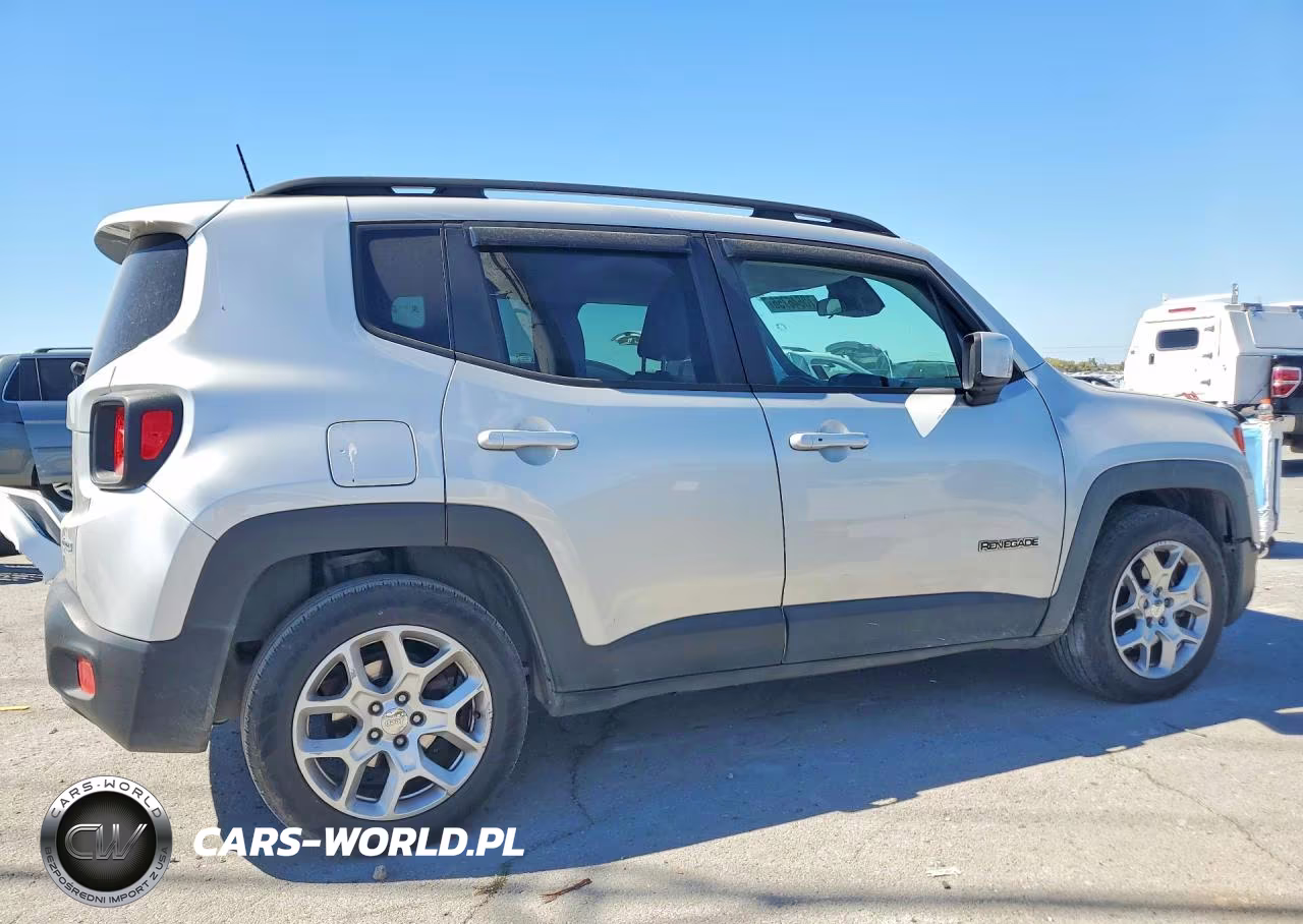 2018 Jeep Renegade Latitude VIN:ZACCJABB1JPH84361 - 3