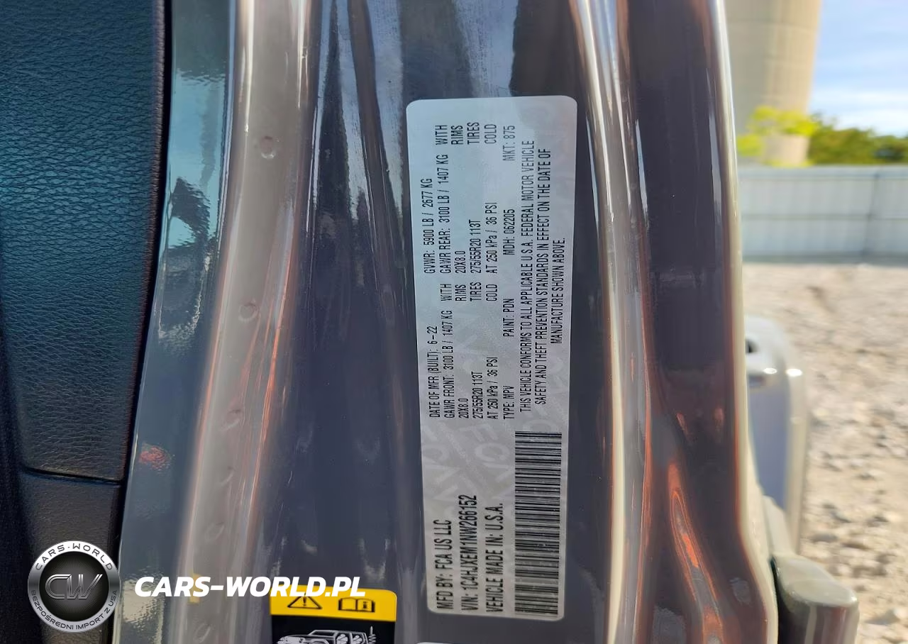 2022 Jeep Wrangler Unlimited Sahara VIN:1C4HJXEM1NW266152 - 12