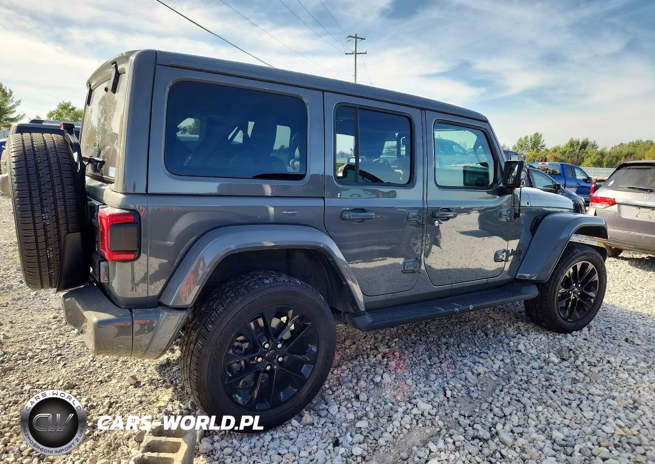 2022 Jeep Wrangler Unlimited Sahara VIN:1C4HJXEM1NW266152 - 3