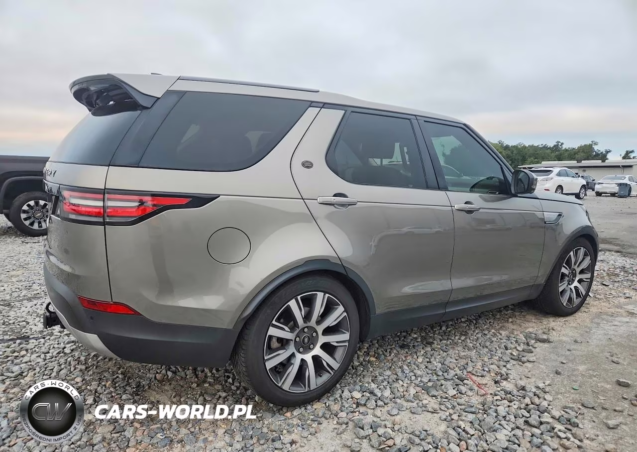 2017 Land Rover Discovery Hse Luxury VIN:SALRHBBVXHA033574 - 3