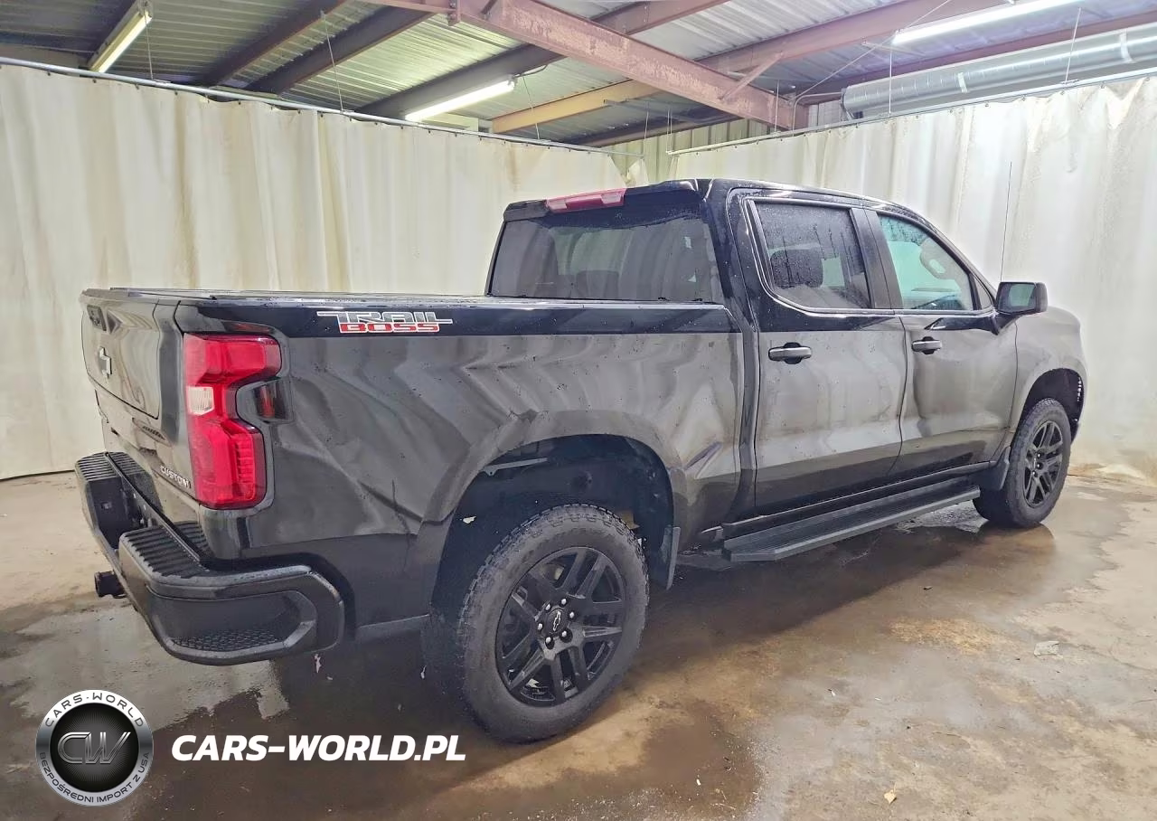 2022 Chevrolet Silverado K1500 Trail Boss Custom VIN:3GCPDCED2NG611702 - 3