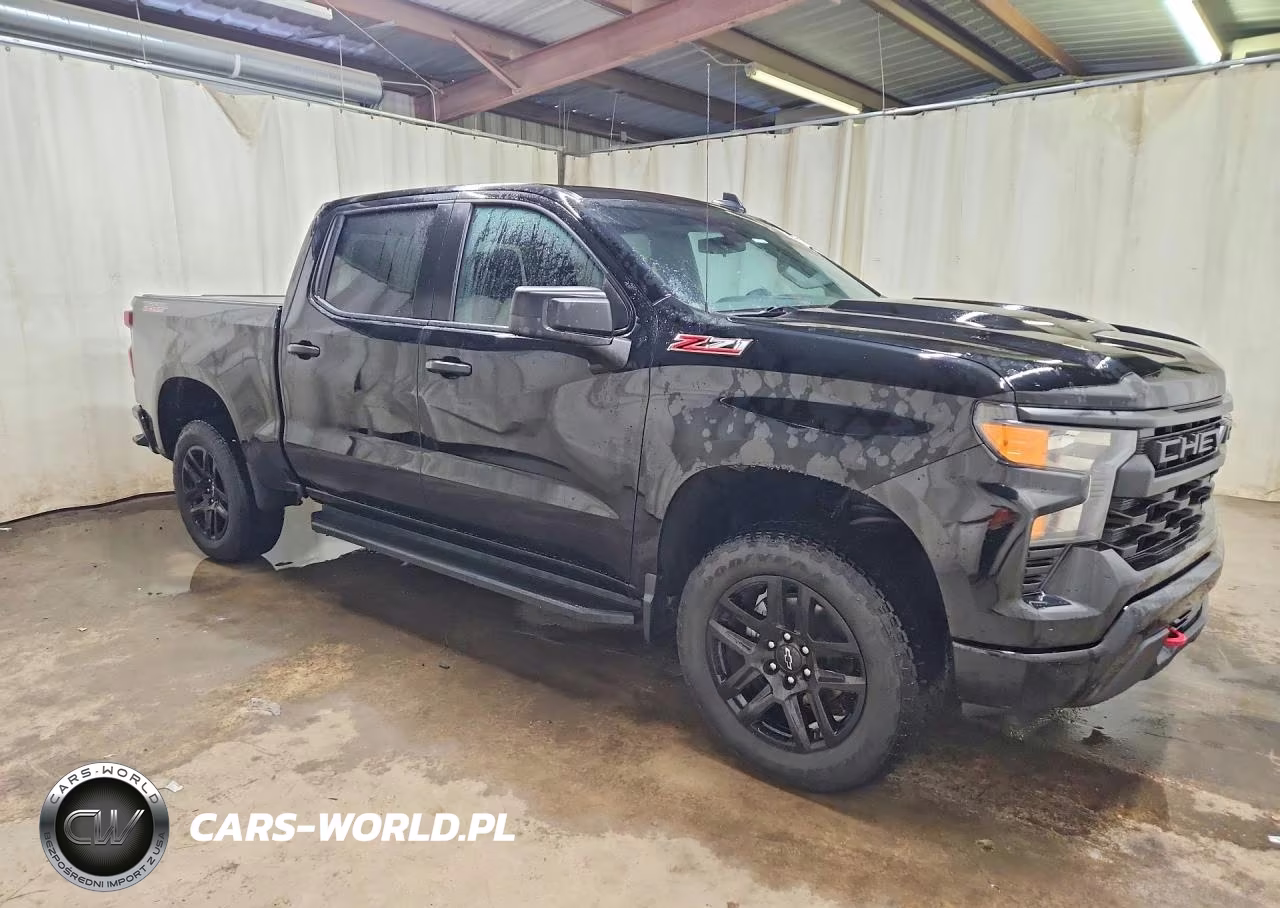 2022 Chevrolet Silverado K1500 Trail Boss Custom VIN:3GCPDCED2NG611702 - 4