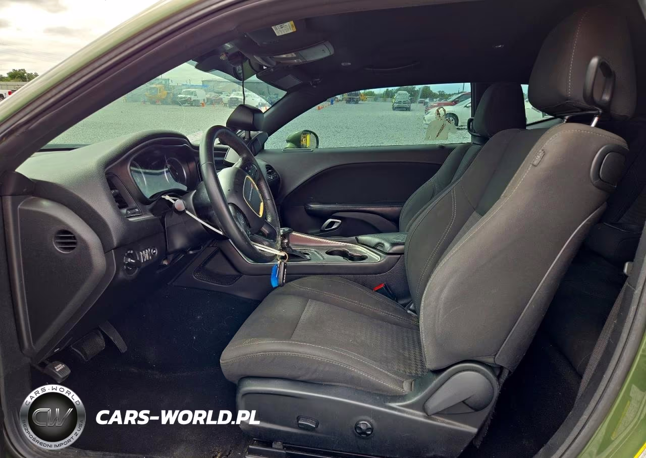 2019 Dodge Challenger Sxt VIN:2C3CDZAG6KH618332 - 7