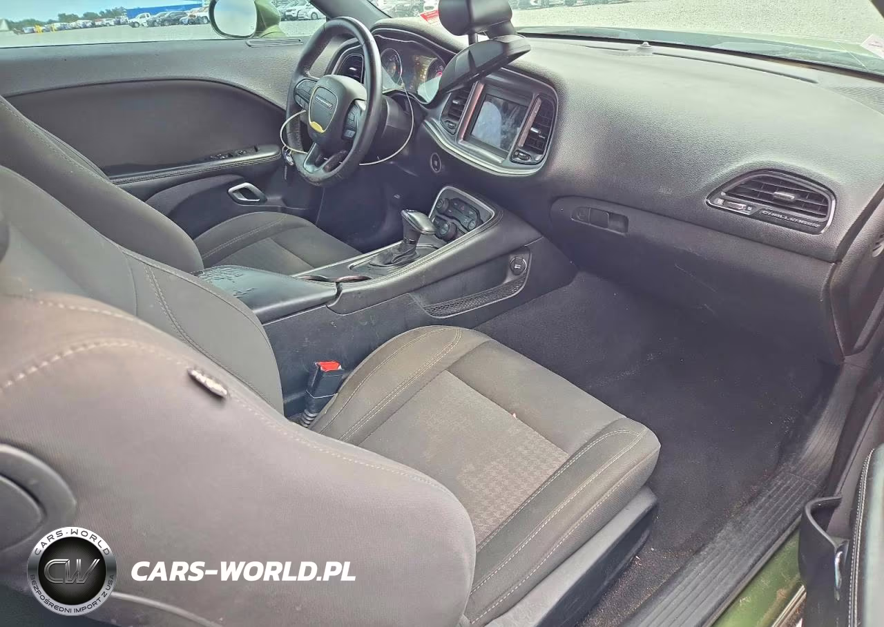 2019 Dodge Challenger Sxt VIN:2C3CDZAG6KH618332 - 8