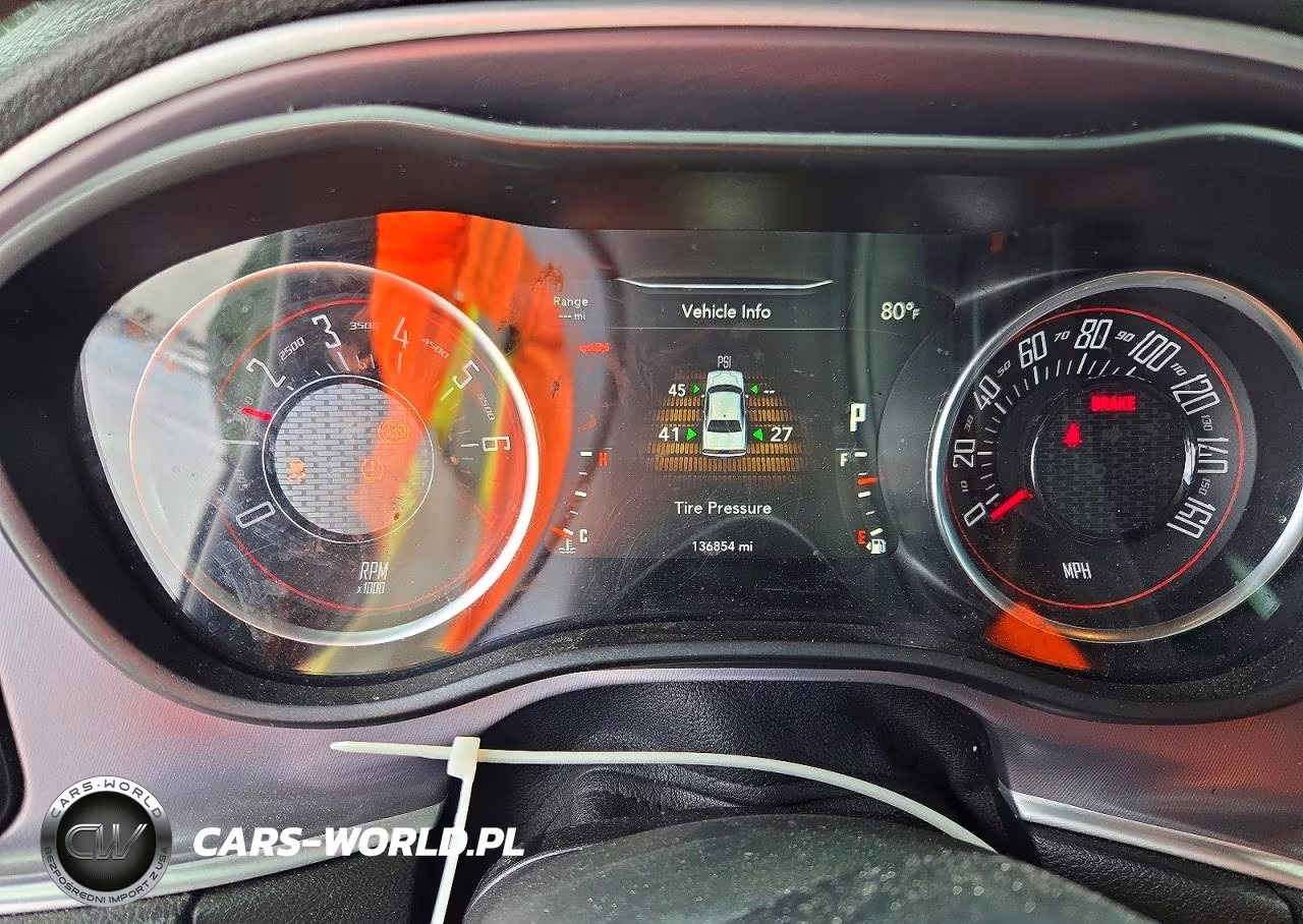 2019 Dodge Challenger Sxt VIN:2C3CDZAG6KH618332 - 9