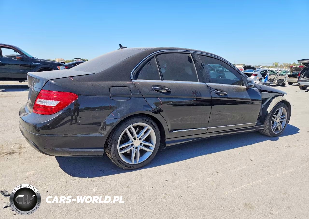 2014 Mercedes-Benz C 250 VIN:WDDGF4HBXEA937584 - 3