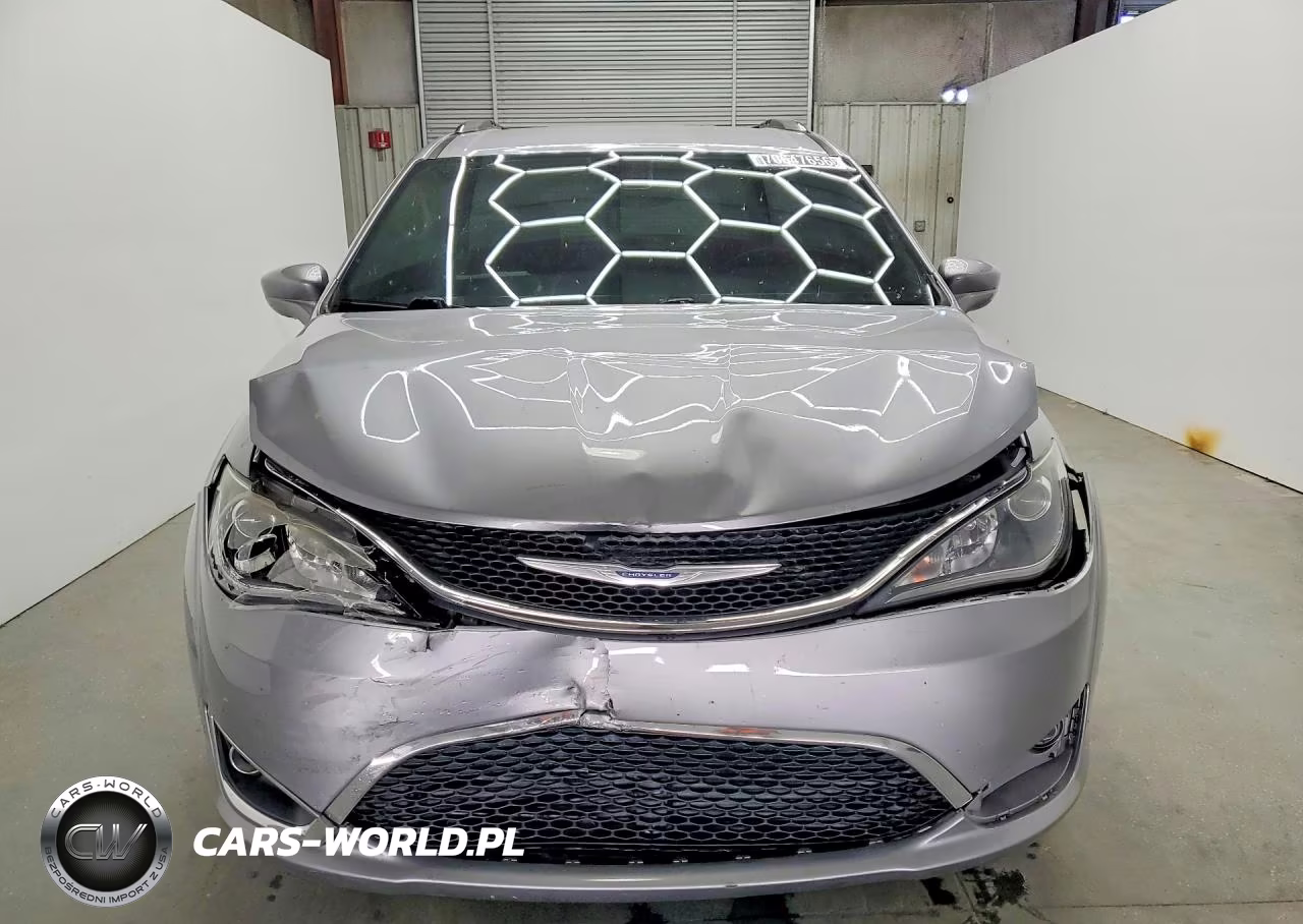 2020 Chrysler Pacifica Touring L VIN:2C4RC1BG3LR140178 - 5