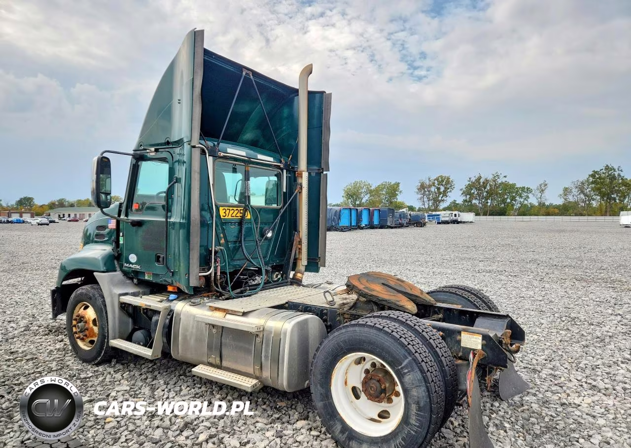 2018 Mack 600 Cxu600 VIN:1M1AW01X5JM010581 - 2
