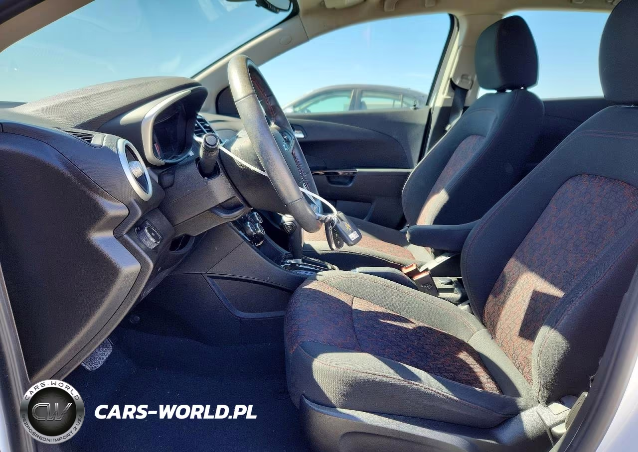 2018 Chevrolet Sonic Lt VIN:1G1JD6SBXJ4129747 - 7