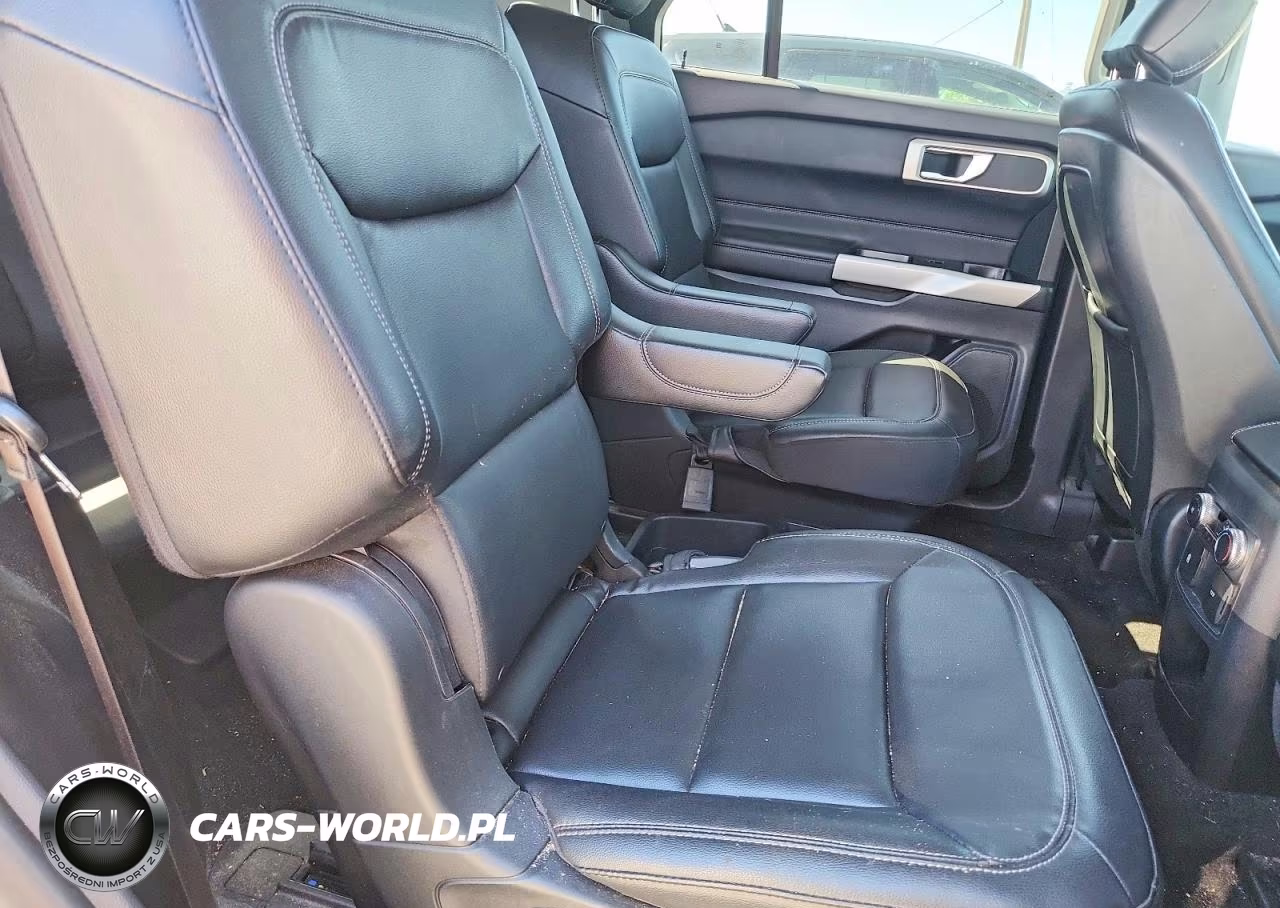 2020 Ford Explorer Xlt VIN:1FMSK8DH9LGC44402 - 11