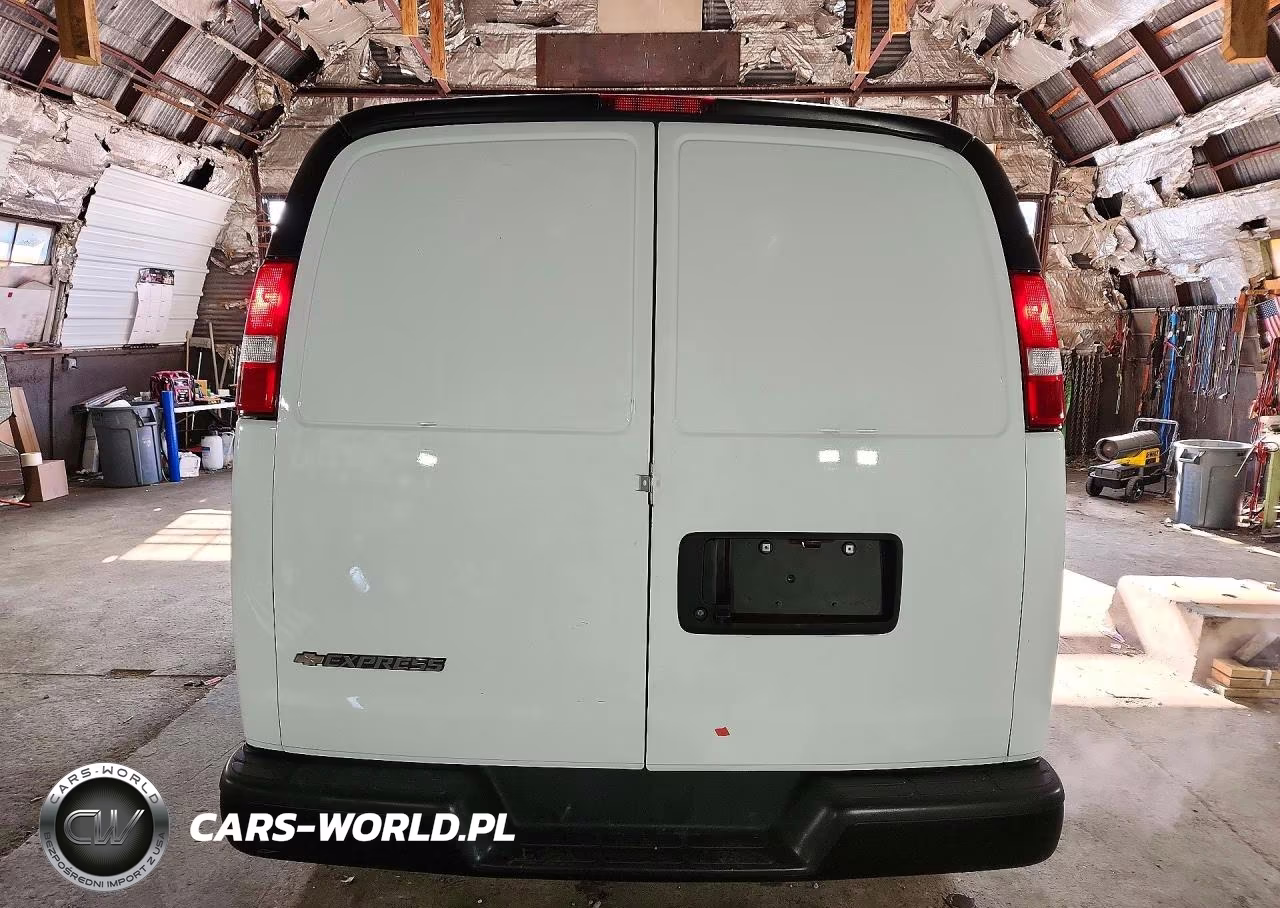 2023 Chevrolet Express G2500 VIN:1GCWGAFP0P1231808 - 6