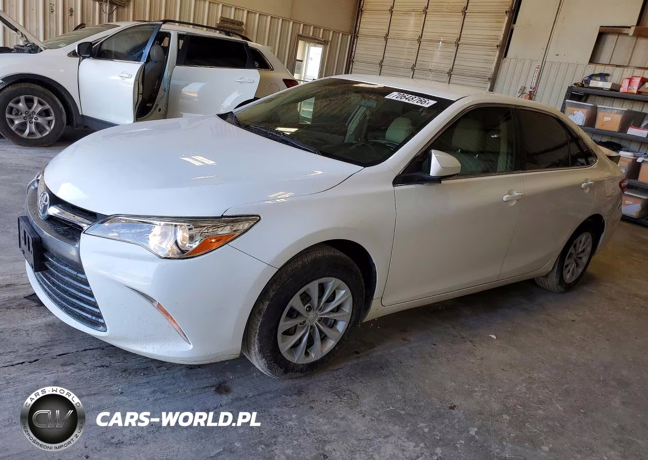 2016 Toyota Camry Le