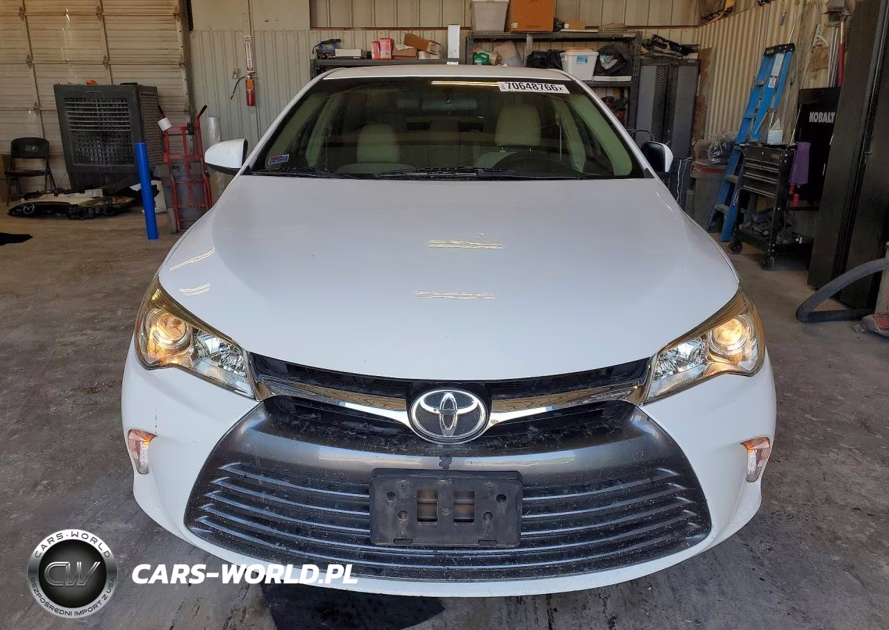 2016 Toyota Camry Le VIN:4T4BF1FKXGR516943 - 5