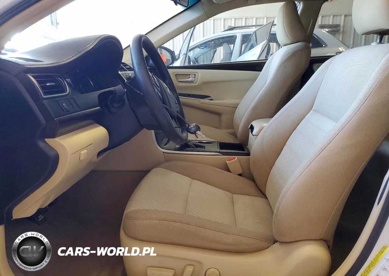 2016 Toyota Camry Le VIN:4T4BF1FKXGR516943 - 7
