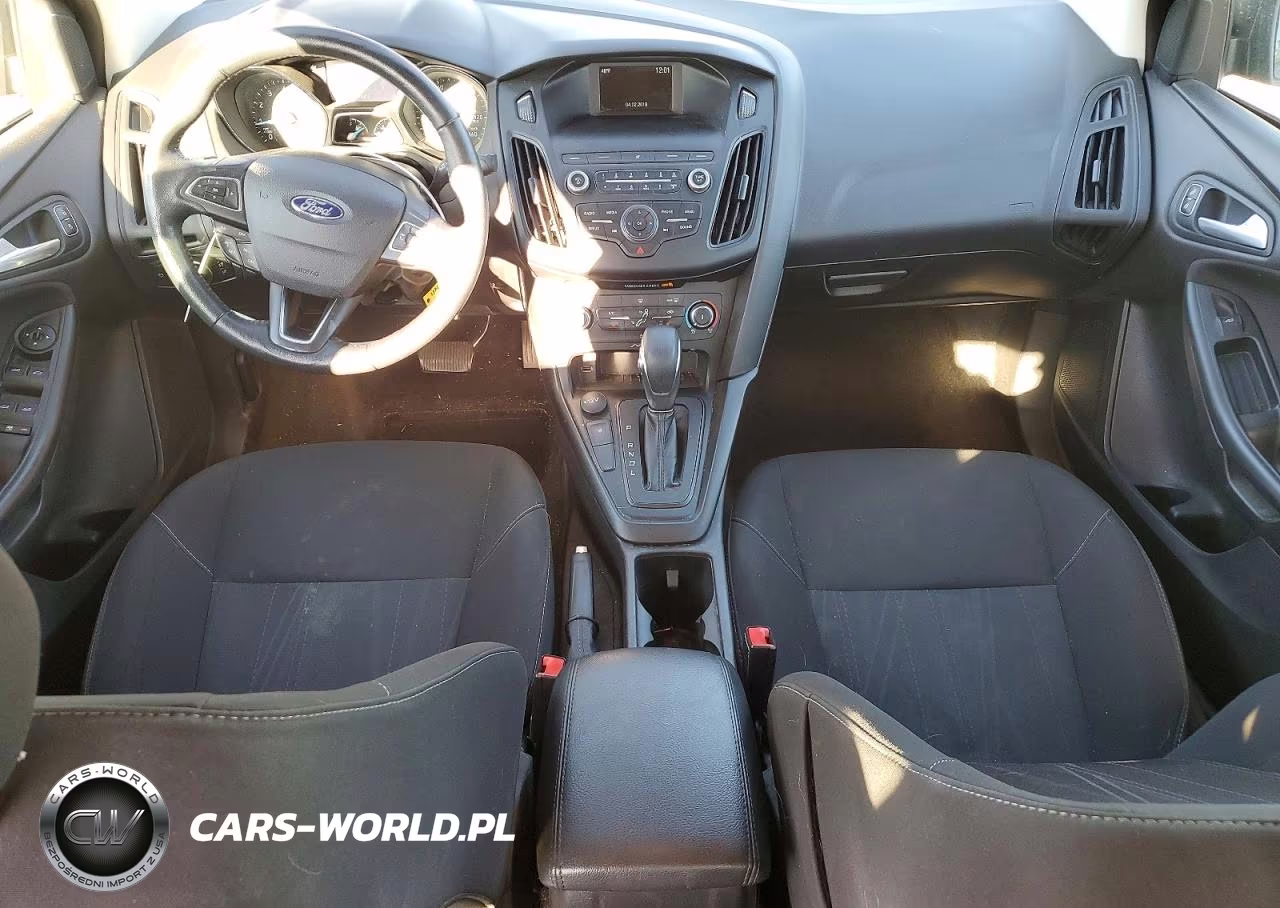 2018 Ford Focus Se VIN:1FADP3F29JL323198 - 8
